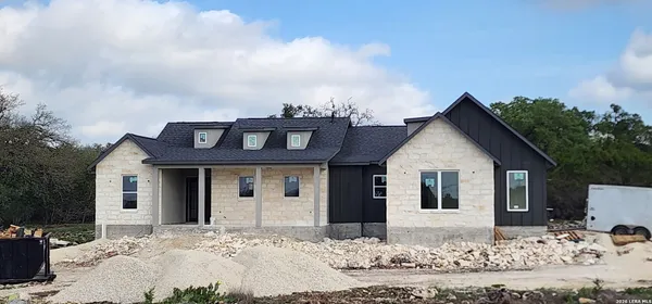 $640,000 | 129 Rayner Place, Spring Branch, TX 78070