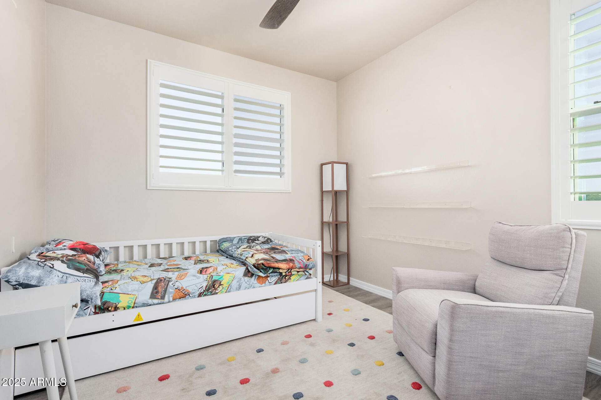 836 Gary Lane Phoenix, AZ 85042 - Photo 22 of 40 29 Gary