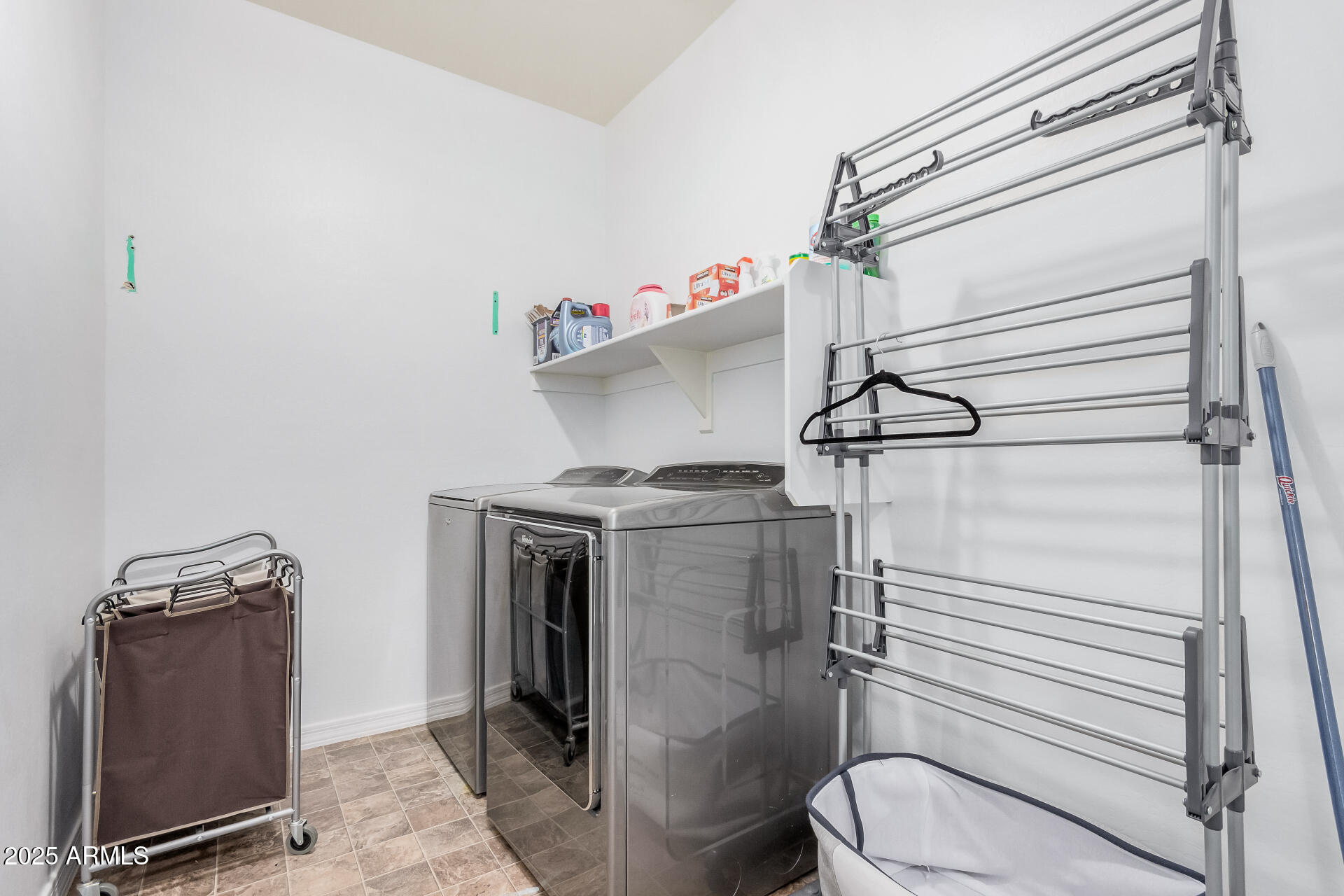 836 Gary Lane Phoenix, AZ 85042 - Photo 29 of 40 38 Gary