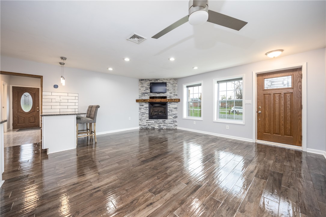 64 Pease Road Spencerport, NY 14559 - Photo 2 of 26