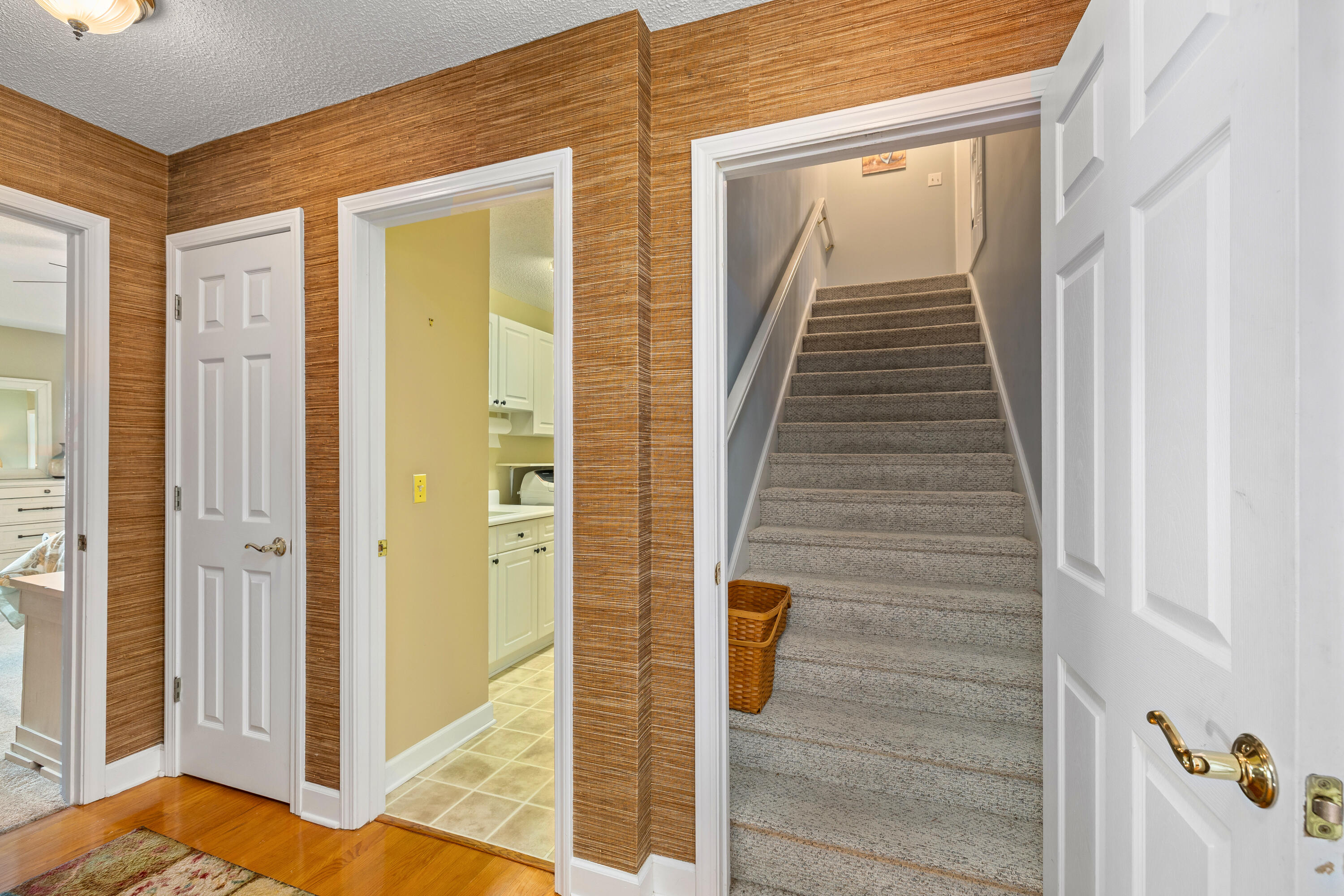 65 Reedy Court Manning, SC 29102 - Photo 48 of 91 STAIRS TO UPPER LEVEL