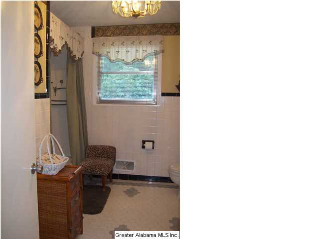902 County Road 91 Jemison, AL 35085 - Photo 23 of 32