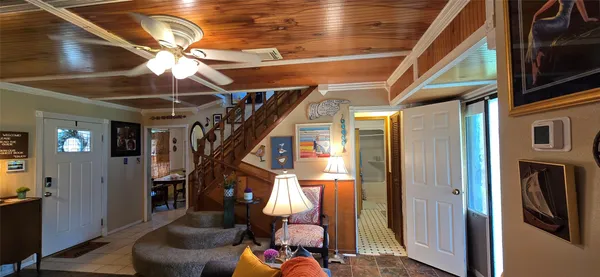 a view of entryway