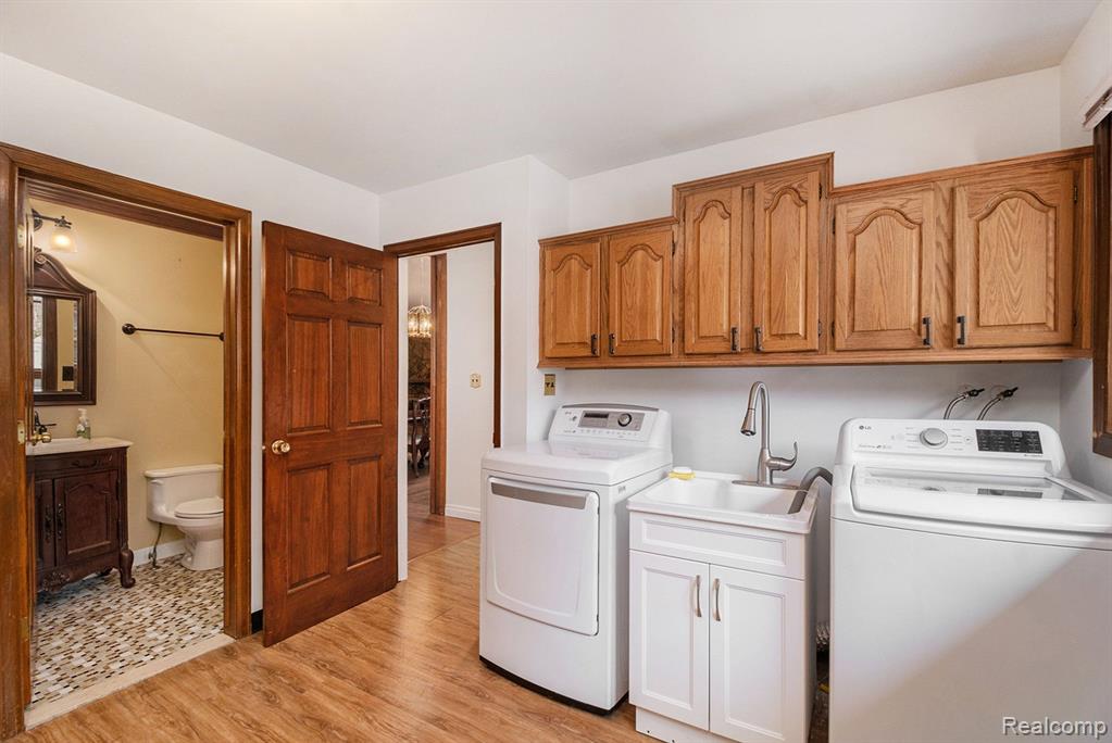 26032 Steele Road Farmington Hills, MI 48331 - Photo 19 of 38