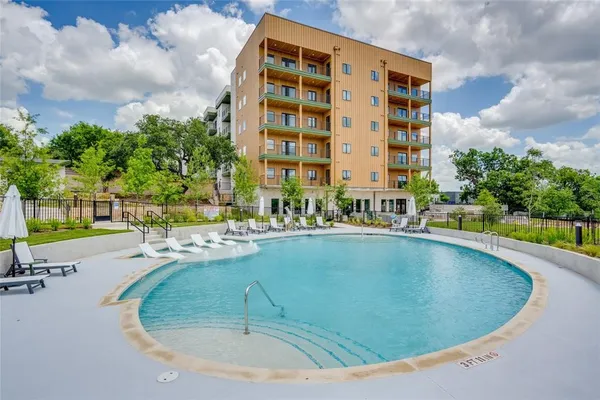$1,325 | 4802 South Congress Avenue, Unit 311, Austin, TX 78745