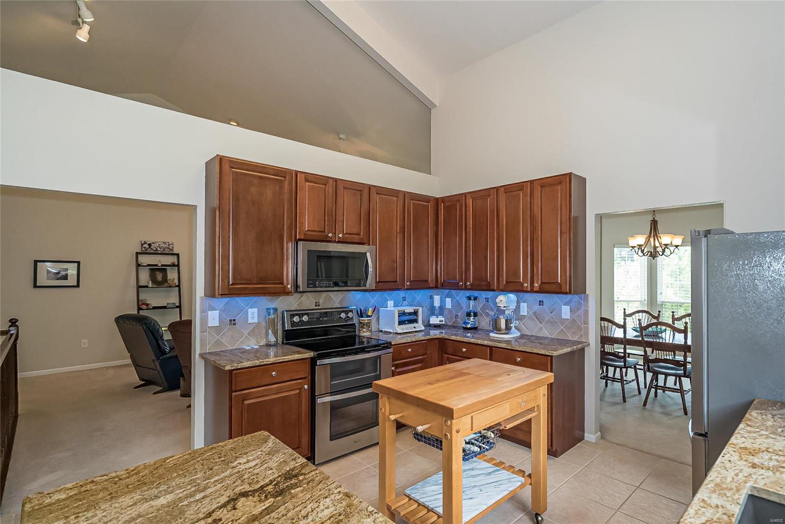 805 Castle Ridge Court Ballwin, MO 63021 - Photo 14 of 48 Gallery Image 14