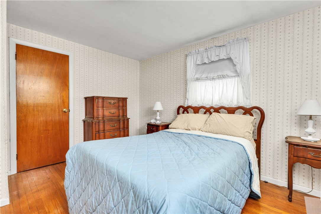 22 Hagerstown Road Warwick, RI 02886 - Photo 15 of 23