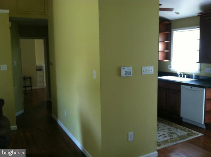 18337 College Road Hagerstown, MD 21740 - Photo 3 of 11 Interior (General)