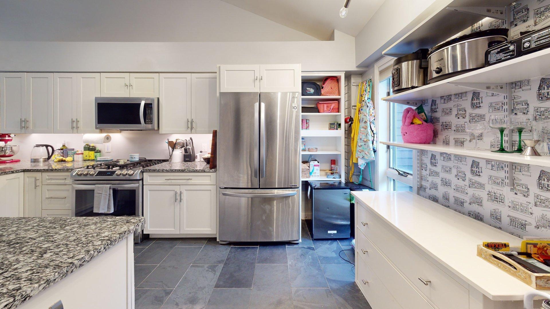 10 Hubbard Farms Road, Unit 7 Orono, ME 04473 - Photo 4 of 32 10-Hubbard-Farms-Kitchen