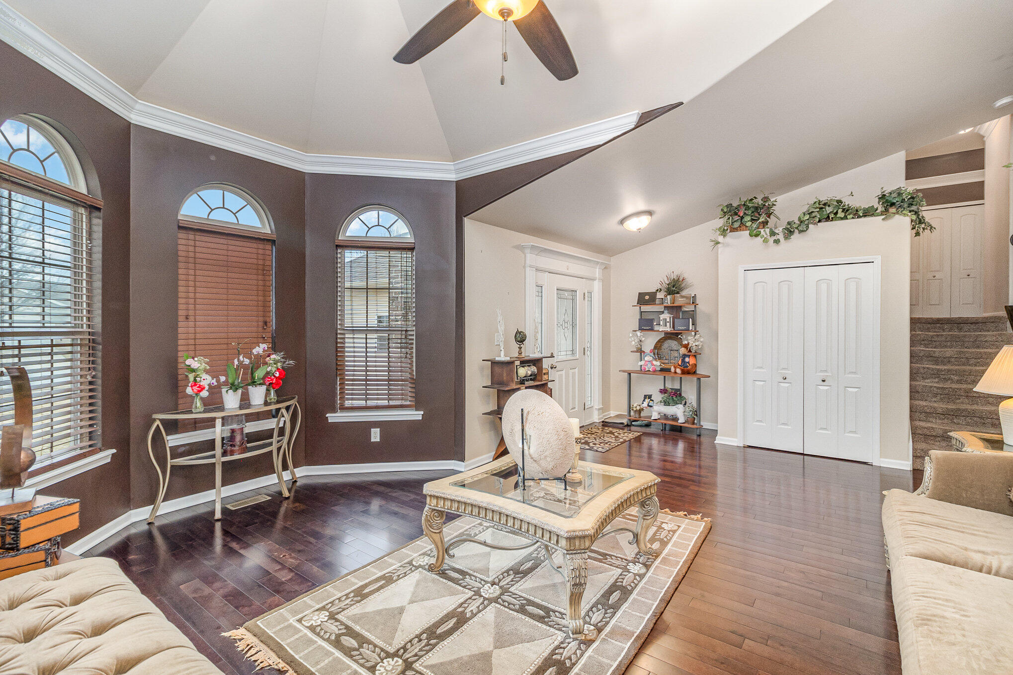 1427 Edgewater Road Crown Point, IN 46307 - Photo 4 of 13 2038x1359