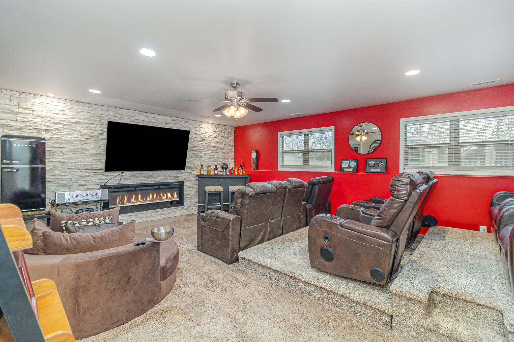1427 Edgewater Road Crown Point, IN 46307 - Photo 8 of 13 2038x1359
