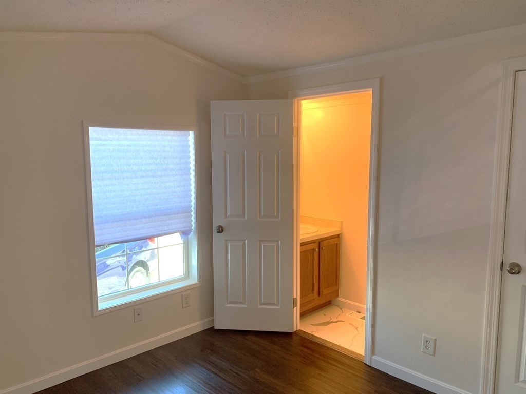 557 Southwest Cutoff, Unit 38 Worcester, MA 01607 - Photo 15 of 20 Gallery Image 15