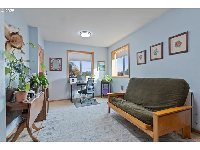 $719,900 | 16707 Highway 47, Yamhill, OR 97148