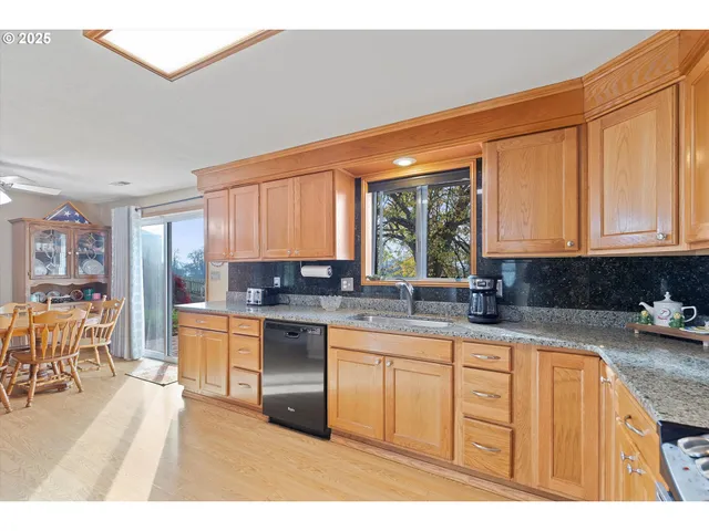 $719,900 | 16707 Highway 47, Yamhill, OR 97148