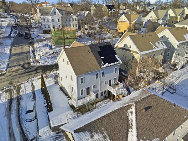 $425,000 | 200 Beacon Street, Worcester, MA 01610