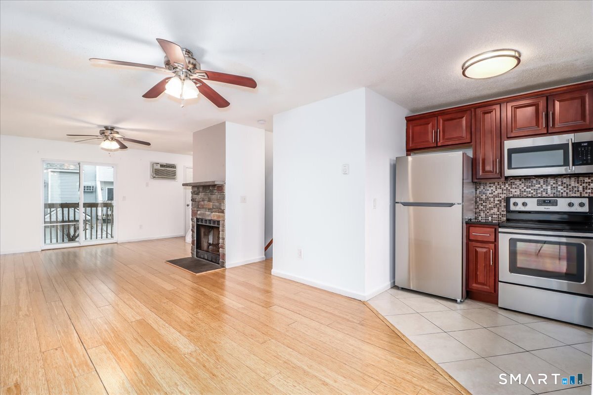 268 Congress Avenue, Unit 18 Waterbury, CT 06708 - Photo 12 of 23