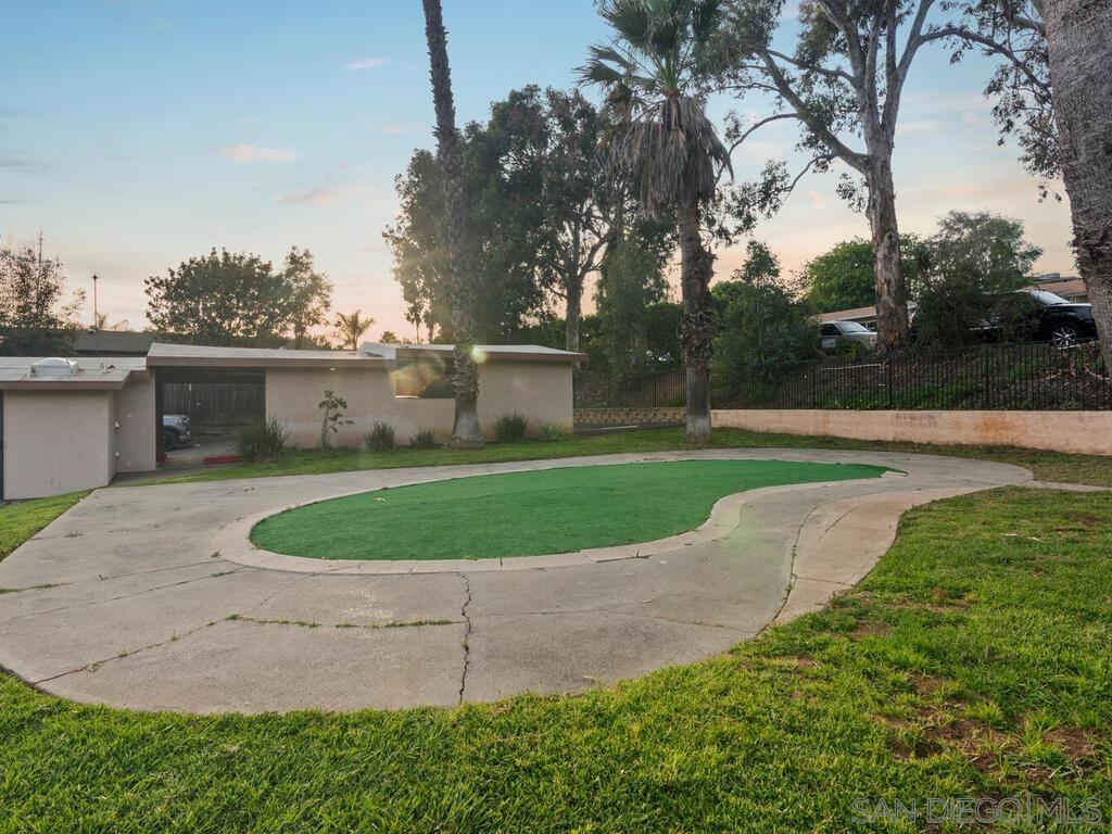 1027 Chestnut Street Escondido, CA 92025 - Photo 34 of 35 a view of a backyard