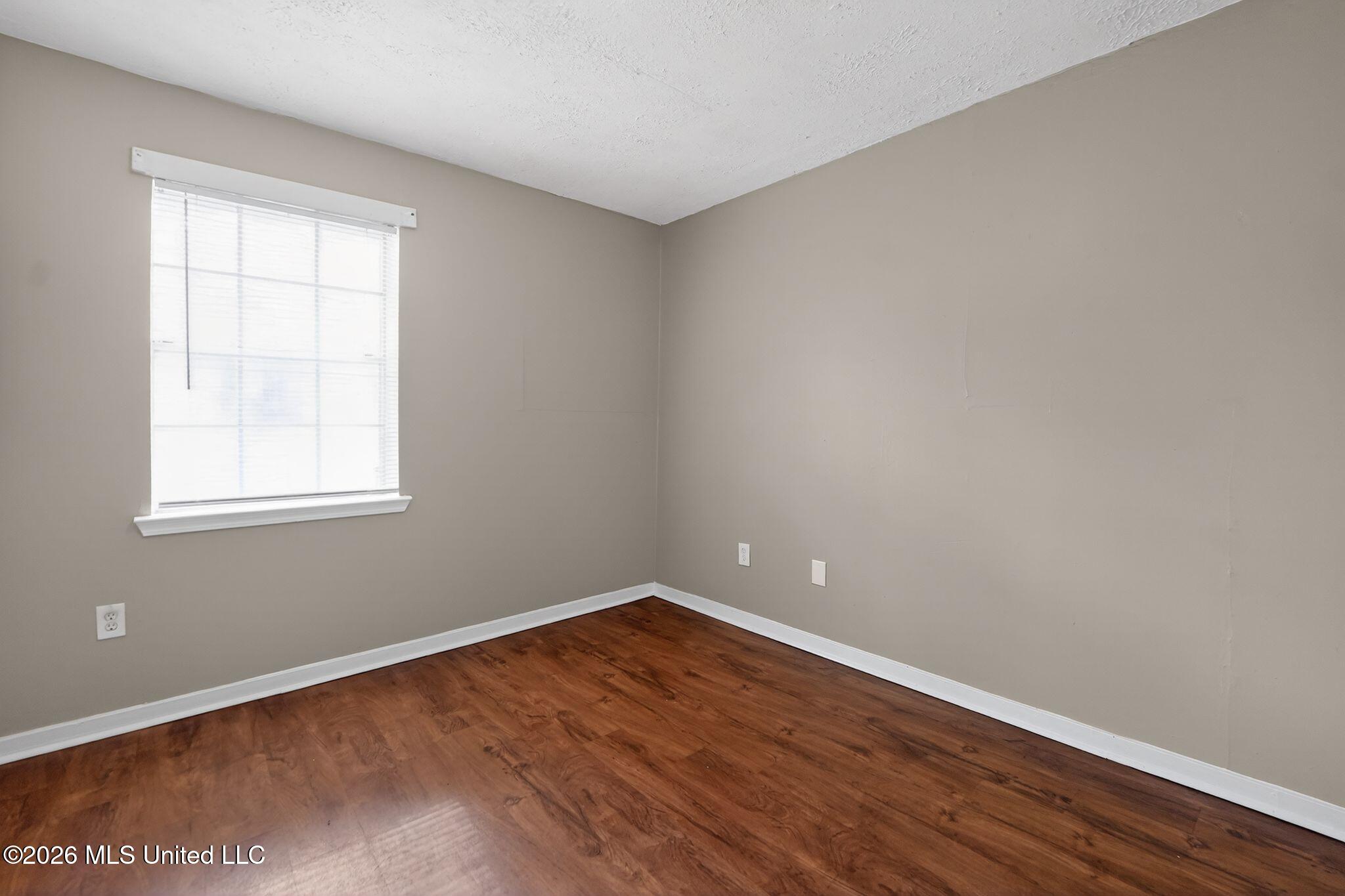 4597 Kirkley Drive Jackson, MS 39206 - Photo 24 of 44 24_4597_Kirkley_Dr_Jackson_MS_39206-Livi