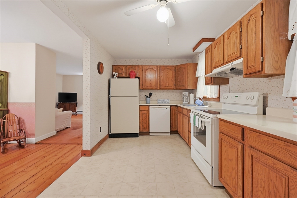 42 Flash Road Nahant, MA 01908 - Photo 20 of 41