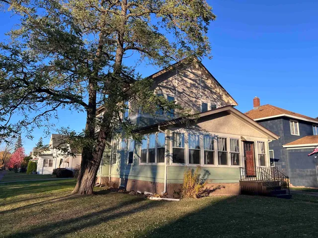 $295,000 | 1423 North 26th Street, Superior, WI 54880