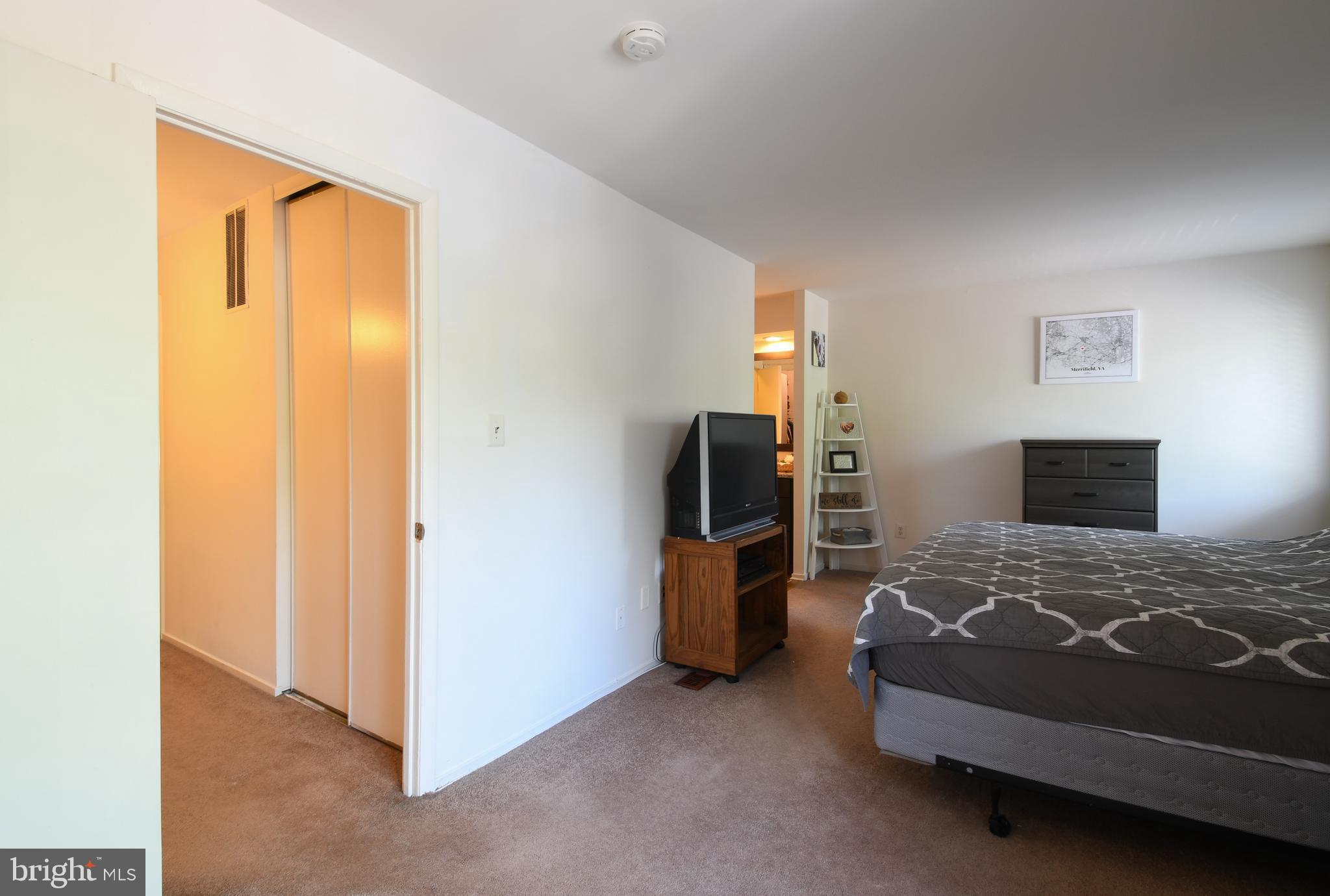 8523 Jenner Court Springfield, VA 22153 - Photo 19 of 41 Rest and relax