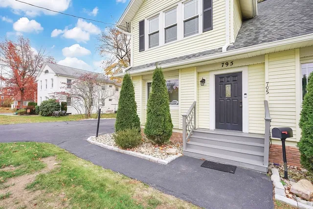 $439,900 | 795 Main Street, Agawam, MA 01001