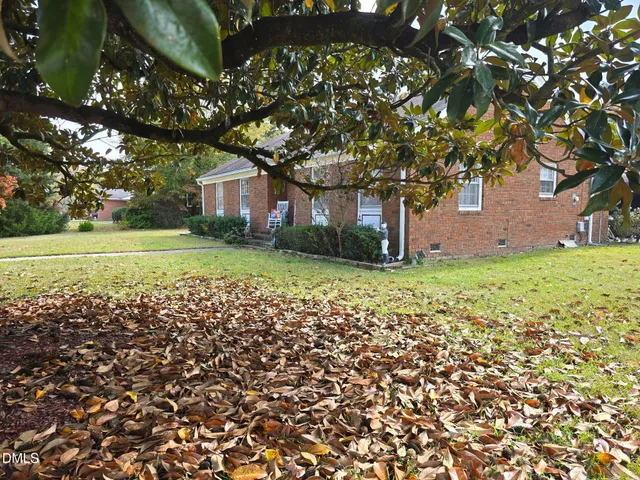 $260,000 | 1735 Meadowbrook Lane West, Wilson, NC 27893