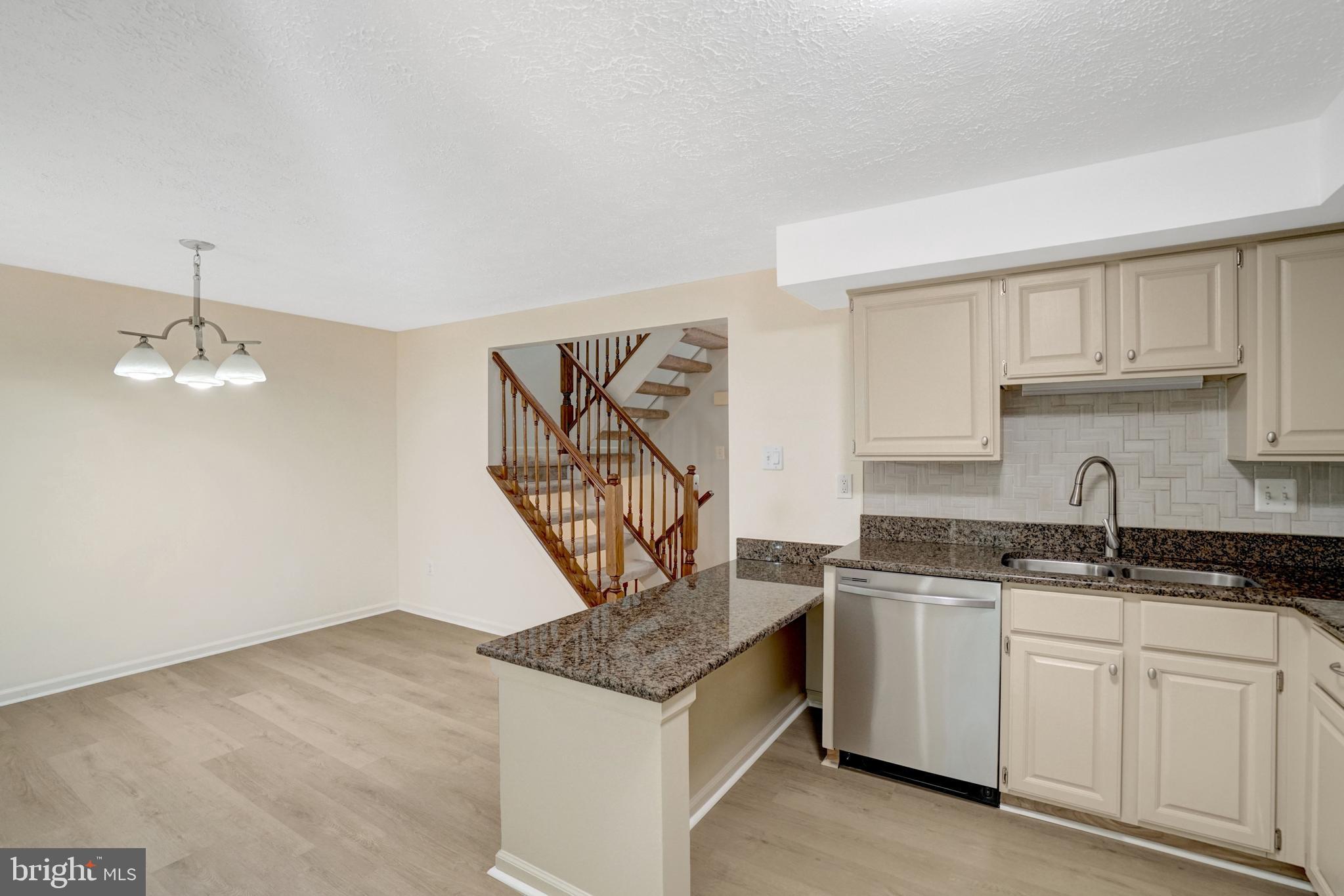 7516 Aspenpark Road Lorton, VA 22079 - Photo 16 of 58