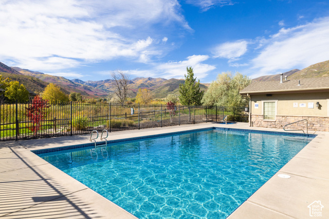 1141 520 West Midway, UT 84049 - Photo 26 of 40 Outdoor swimming pool with integrated steps and ladder