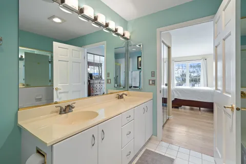 $425,000 | 1095 Lakeland Drive, Unit 922, Geneva, WI 53147