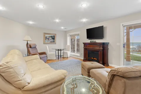 $425,000 | Undisclosed Address, Geneva, WI 53147