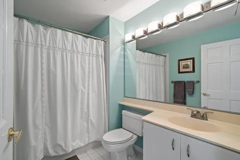 $425,000 | 1095 Lakeland Drive, Unit 922, Geneva, WI 53147