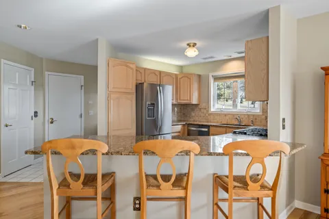 $425,000 | 1095 Lakeland Drive, Unit 922, Geneva, WI 53147