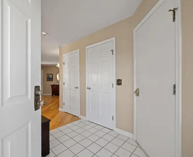 $425,000 | 1095 Lakeland Drive, Unit 922, Geneva, WI 53147