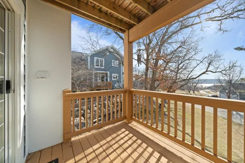 $425,000 | 1095 Lakeland Drive, Unit 922, Geneva, WI 53147