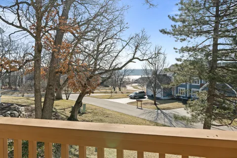 $425,000 | 1095 Lakeland Drive, Unit 922, Geneva, WI 53147