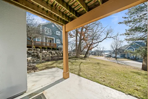 $425,000 | 1095 Lakeland Drive, Unit 922, Geneva, WI 53147