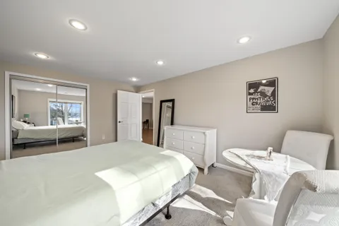 $425,000 | 1095 Lakeland Drive, Unit 922, Geneva, WI 53147