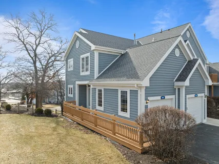 $425,000 | 1095 Lakeland Drive, Unit 922, Geneva, WI 53147