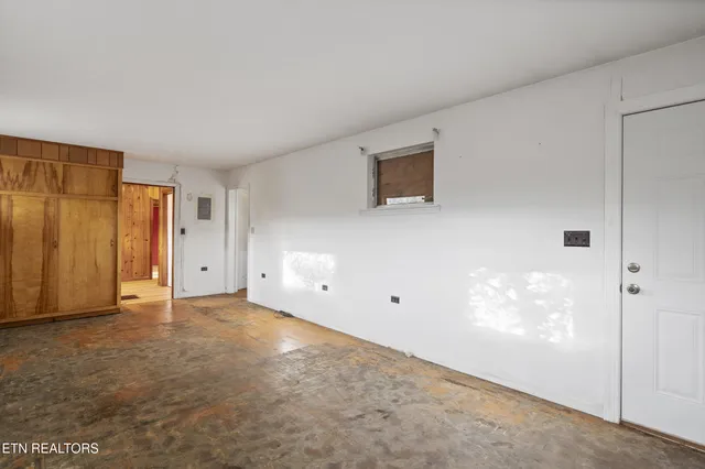 $249,900 | 166 Biggs Street, Sweetwater, TN 37874