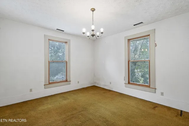 $249,900 | 166 Biggs Street, Sweetwater, TN 37874