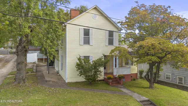 $249,900 | 166 Biggs Street, Sweetwater, TN 37874