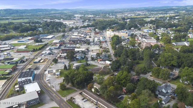 $249,900 | 166 Biggs Street, Sweetwater, TN 37874