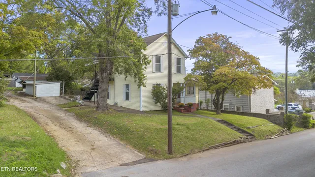 $249,900 | 166 Biggs Street, Sweetwater, TN 37874