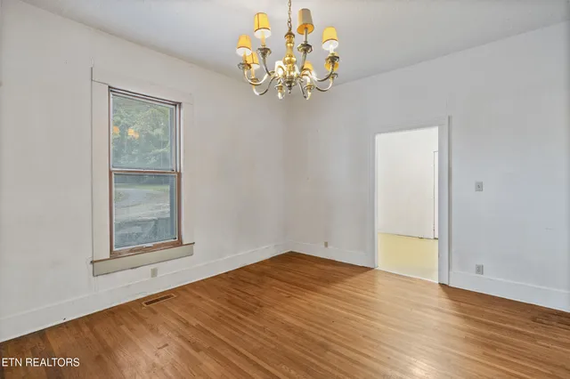 $249,900 | 166 Biggs Street, Sweetwater, TN 37874