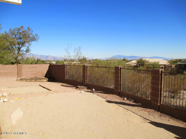 2116 Jacana Loop Tucson, AZ 85745 - Photo 30 of 35