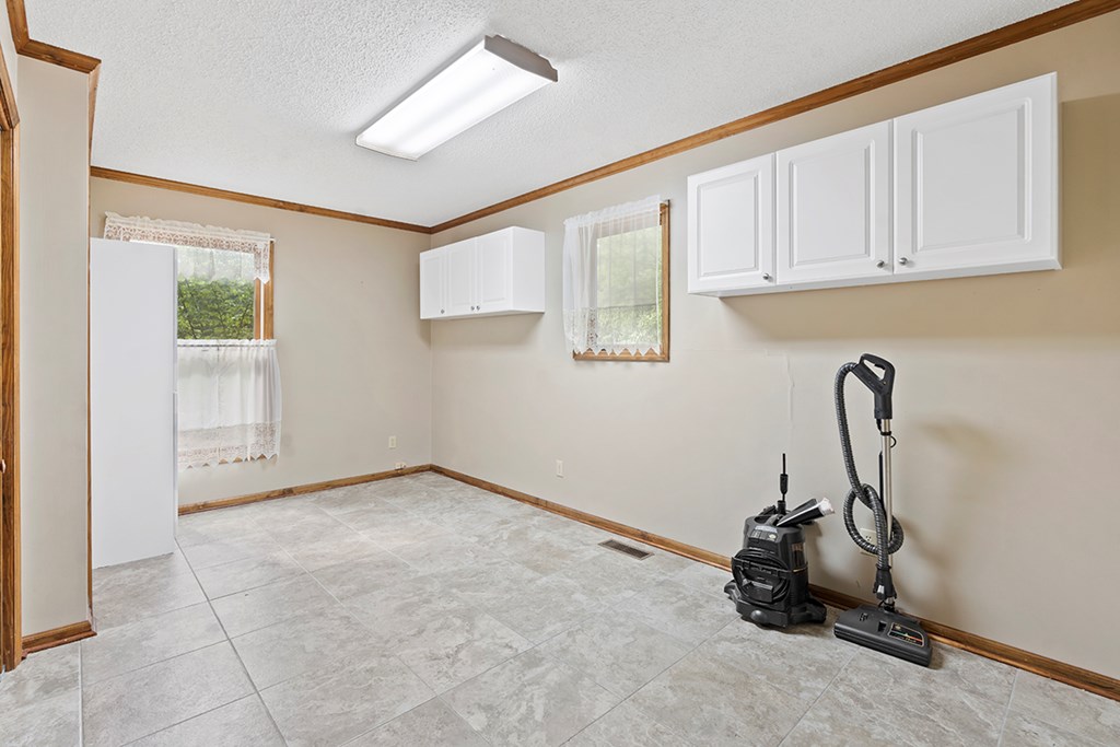 3060 Scurry Island Road Chappells, SC 29037 - Photo 17 of 22