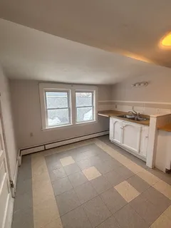 $2,400 | 1384 Gorham Street, Unit 3, Lowell, MA 01852