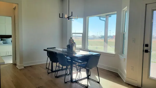 $459,900 | 913 East Sapphire Lane, Mulvane, KS 67110