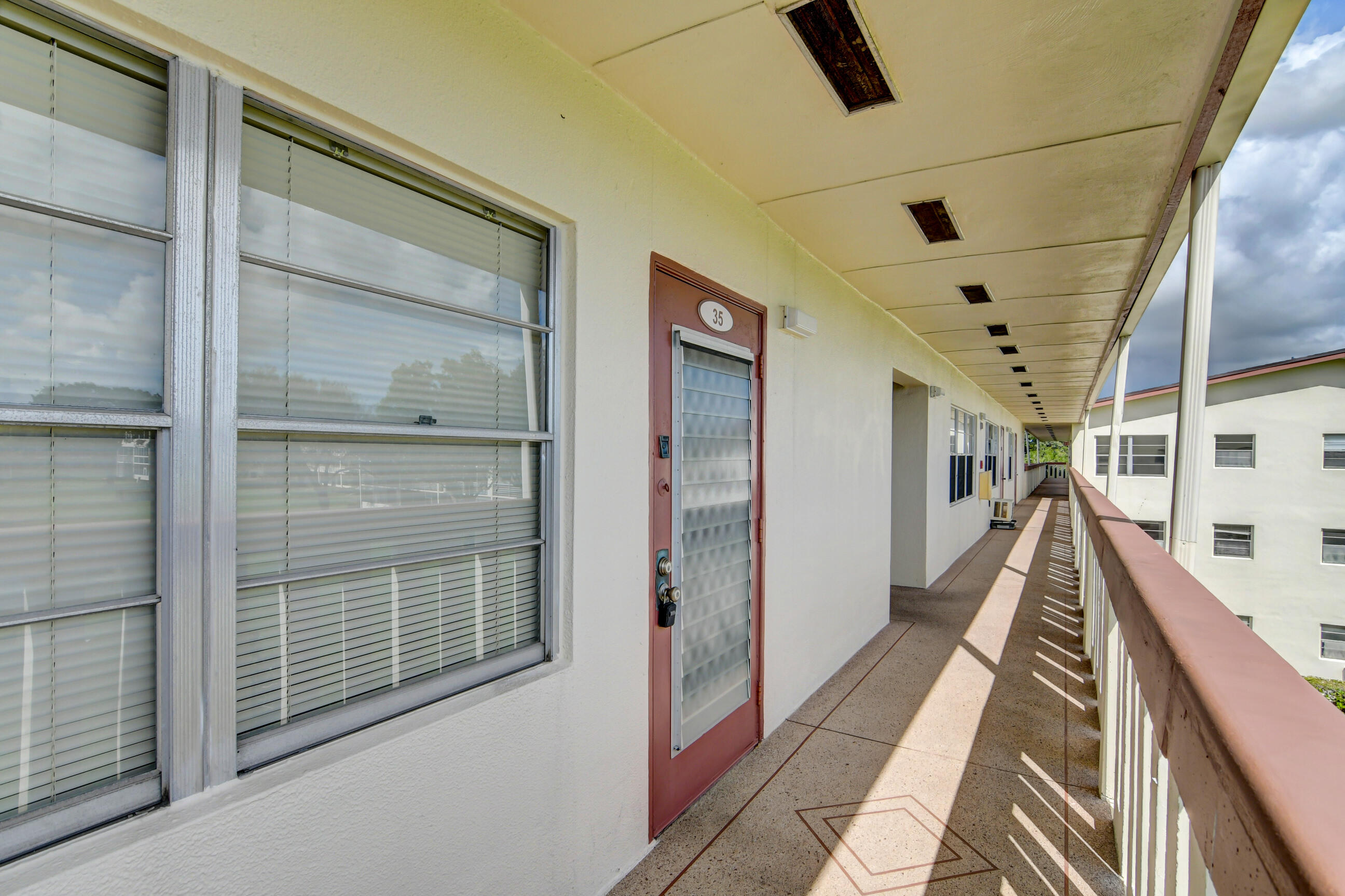 35 Suffolk Way Boca Raton, FL 33434 - Photo 7 of 52 07_dsc_3262_3_4_5_6